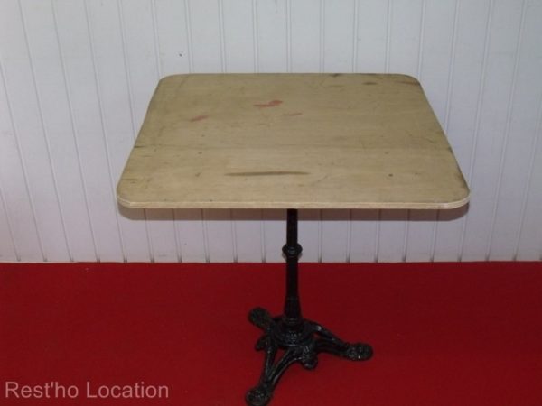 Table carrée
