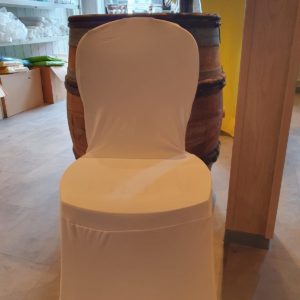 Chaise plastique + Housse de chaise lycra
